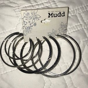 Set of 3 hoop earrings